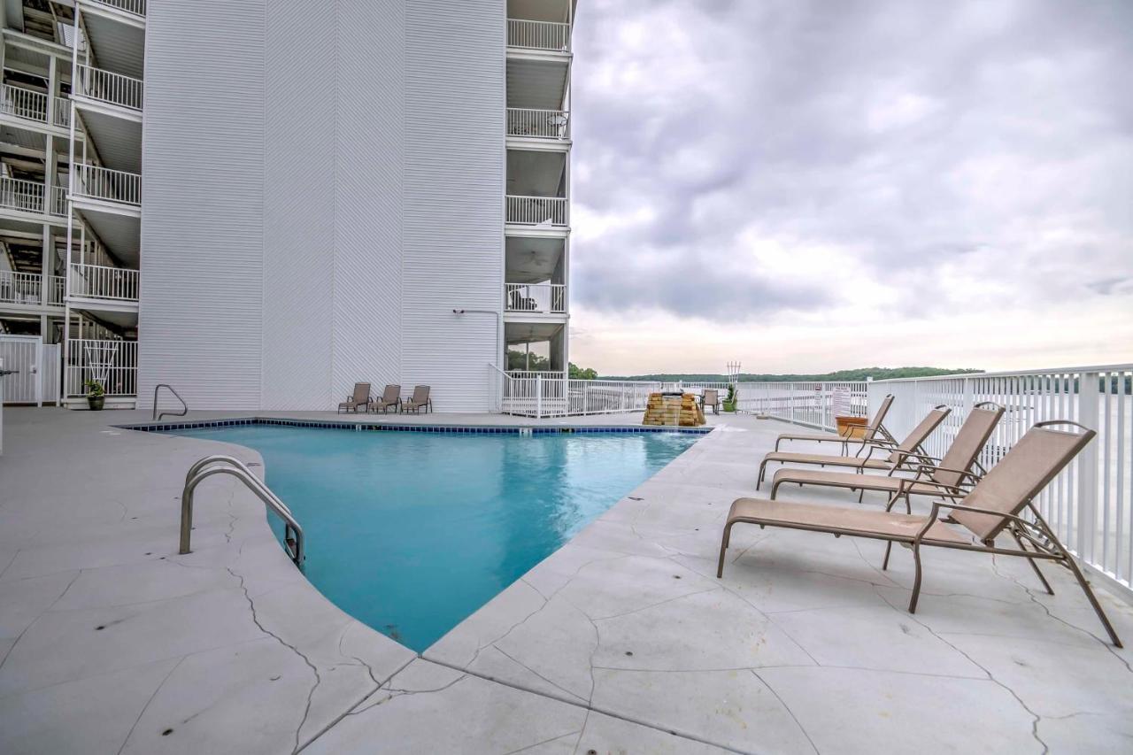Lakefront Osage Beach Condo With Pool And Water Views! Dış mekan fotoğraf